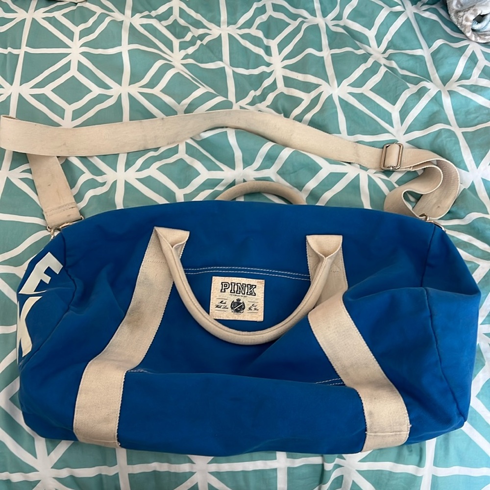 Pink Love duffle bag